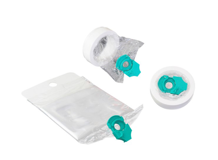 Housse de sonde échographique à surface adhésive en utilisation